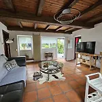 Сasa de vacaciones In Belgium With Lush Garden Retreat