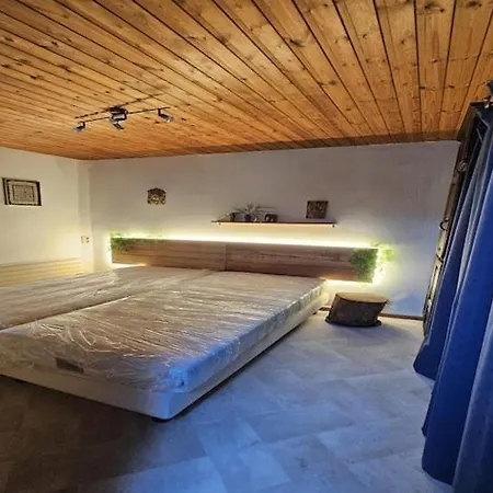 In Belgium With Lush Garden Retreat Casa de Férias *