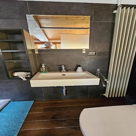 In Belgium With Lush Garden Retreat Casa de Férias Hastière-Lavaux