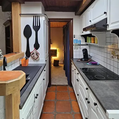 Hébergement de vacances In Belgium With Lush Garden Retreat Hastière-Lavaux