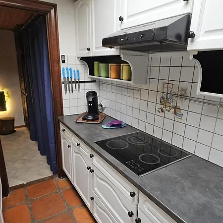 Hébergement de vacances In Belgium With Lush Garden Retreat Hastière-Lavaux