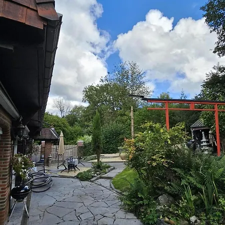 In Belgium With Lush Garden Retreat Dom wakacyjny *